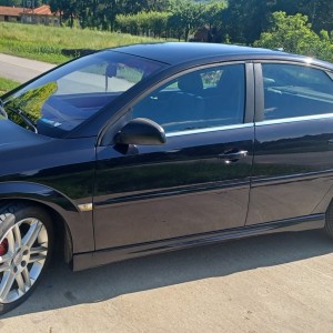 Opel vectra gts 2.2dti full