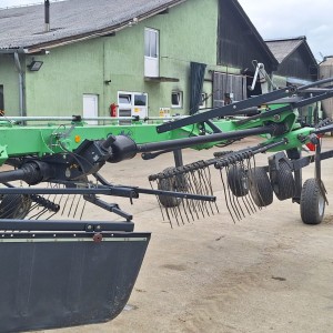 Sakupljač sijena Deutz Fahr SwatMaster 6952 Vario