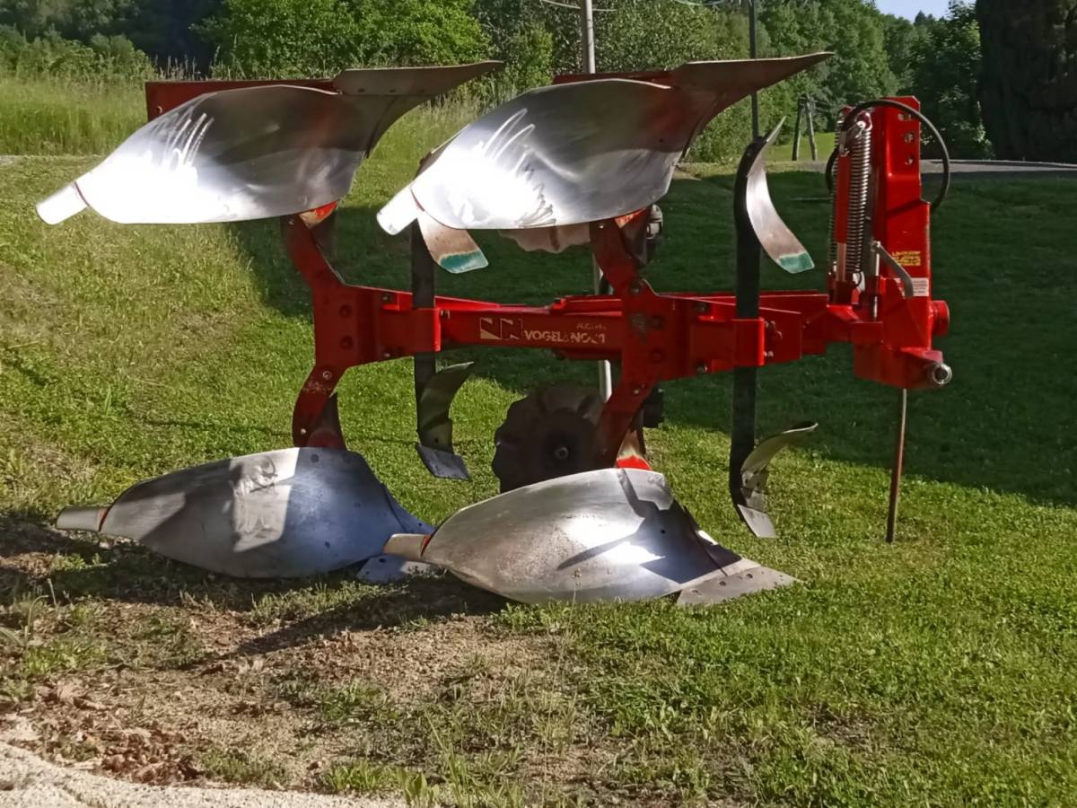 Prodajem Vogel noot 950 lm 3s