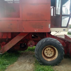 Kombajn Zmaj 142