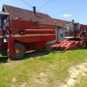Kombajn Zmaj 142