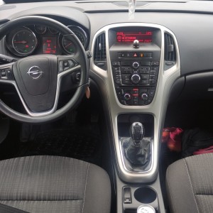 Opel Astra 1.7 CTDI top stanje