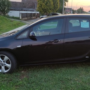 Opel Astra 1.7 CTDI top stanje
