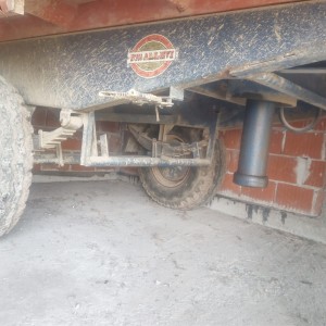 Prikolica kiper 8 i