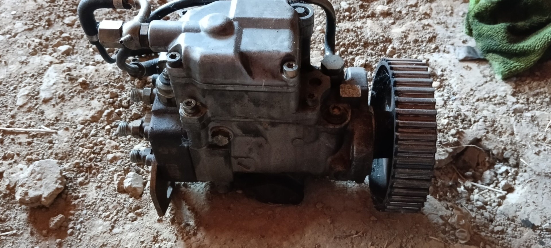 Bosch pumpa za auto Passat b5