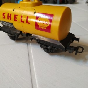 Cisterna Kleinbahn 2 plast.osovine Shell H0 u dobrom stanju!