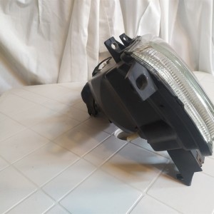 Lijevi far za Renault Master T35 u dobrom stanju