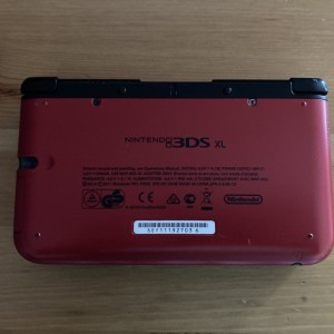 Nintendo 3DS XL Red