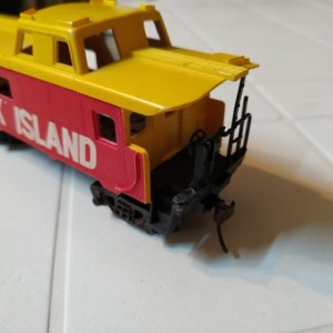 Caboose vagon s plastičnim osovinama H0 u dobrom stanju!