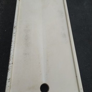 PVC bijeli stol za razne namjene dimenzije: 66,5 x 146 x 90