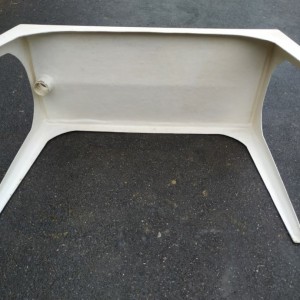 PVC bijeli stol za razne namjene dimenzije: 66,5 x 146 x 90