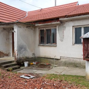 Prodaje se kuca u suhopolju