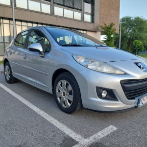 Peugeot 1.4 benzin + plin