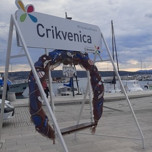 ***CRIKVENICA*** 8 dana – 7 noćenja za 4 osobe u ***apartman