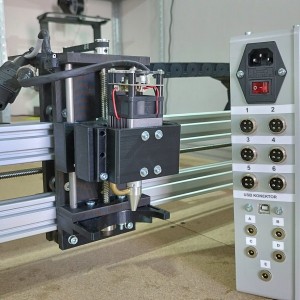 CNC glodalica / laser 1500 x 1500 mm *** NOVO ***