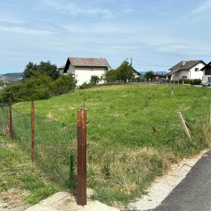 Građevinsko zemljište na izuzetnoj lokaciji 1 - Prodaje se