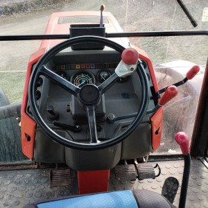 Prodajem zetor 8540