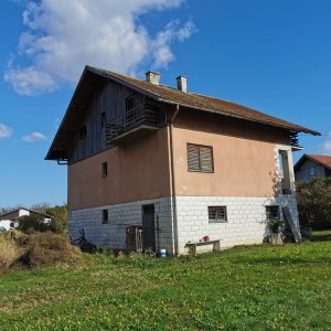 Širinec - višekatnica, blizina vlaka i autoceste
