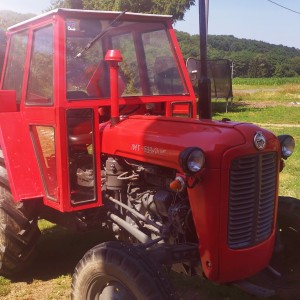 IMT 533 deluxe, generalno uređen traktor, reg do 5mj 2024g,