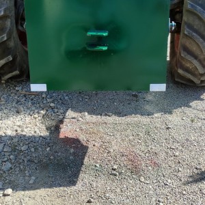 Uteg za traktor