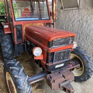Traktor Štore 404