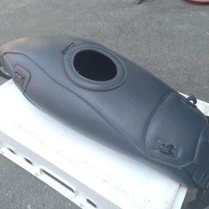 Bagster zaštita za tank motocikl GSX750F u odličnom stanju