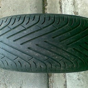 Yokohama AVS sport 205/50ZR 16 87W dot.2403
