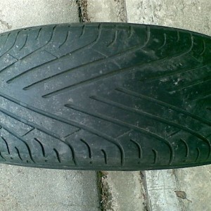 Yokohama AVS sport 205/50ZR 16 87W dot.2403