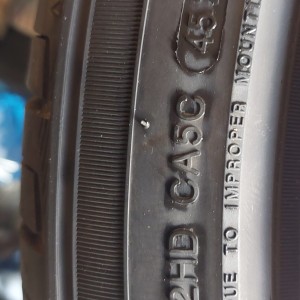 Prodajem 4 Alluminiske felge zajedno sa 4 ljetne gume za BMW X6