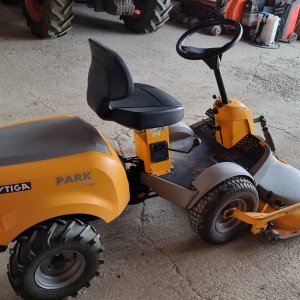 Stiga park compact HST
