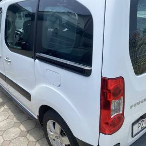 Peugeot PARTNER TEPEE OUTDOOR 1,6 E -7 SJEDALA
