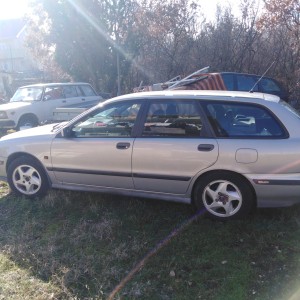 Volvo v40 2.0 benz/plin