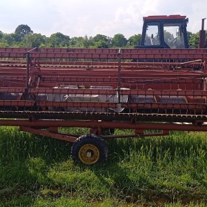 Kombajn Zmaj 142 RM