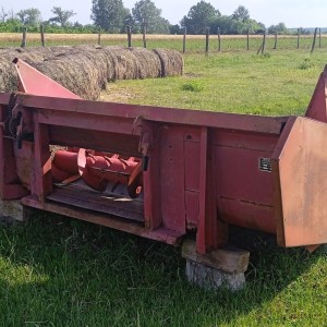 Kombajn Zmaj 142 RM