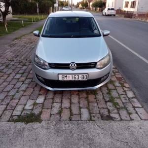 prodajem auto