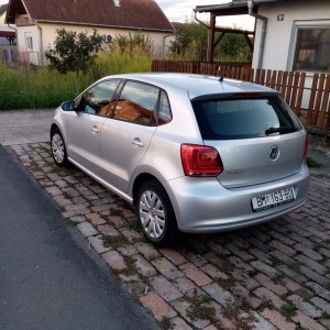 prodajem auto