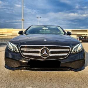 Mercedes-Benz E-klasa 220 D Avantgarde Odličan Servisiran
