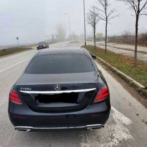 Mercedes-Benz E-klasa 220 D Avantgarde Odličan Servisiran