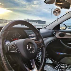 Mercedes-Benz E-klasa 220 D Avantgarde Odličan Servisiran
