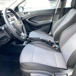 prodajem auto hyundai i20
