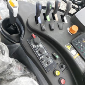 traktor ARMATRAC 1004 Lux CRD4