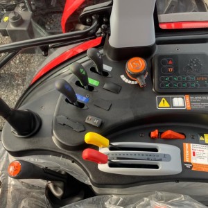 traktor ARMATRAC 1054e+