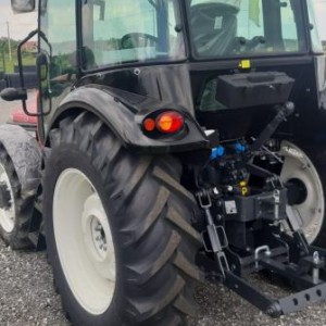 traktor ARMATRAC 504e