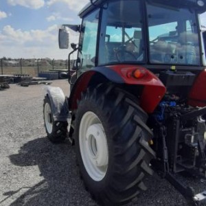 traktor ARMATRAC 704e+ T0