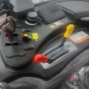 traktor ARMATRAC 854e+