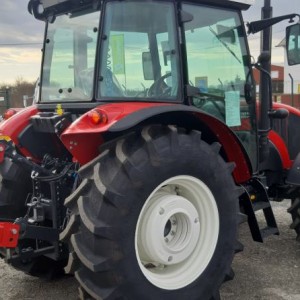 traktor ARMATRAC 904e+