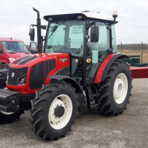 traktor ARMATRAC 904e+