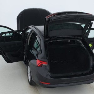 Škoda Octavia Combi 2,0 TDI *svojim kamionima uvozimo-do registracije*