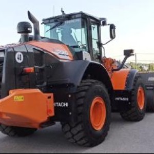 Hitachi ZW220-6 Masa 18,6 T 2018