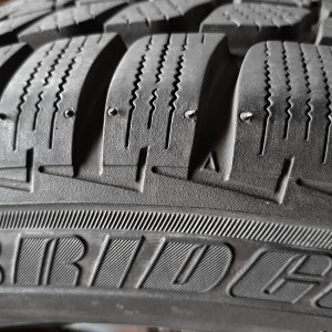Gume zimske Bridgestone Blizzak LM-25 M+S 195/60 R16 89H